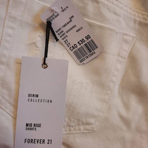 Forever 21 Mid-Rise Shorts - Picture 3 of 5